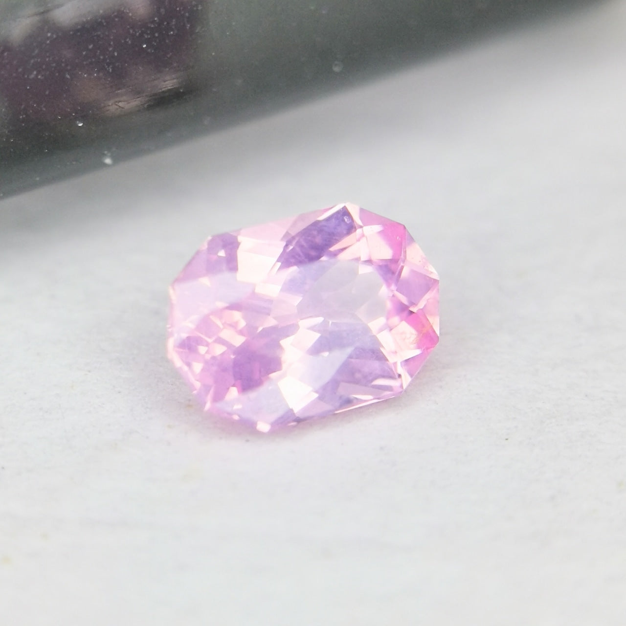 【Trial】“Light Silky Pink” Un-Heat Sapphire 0.343ct / Vietnam