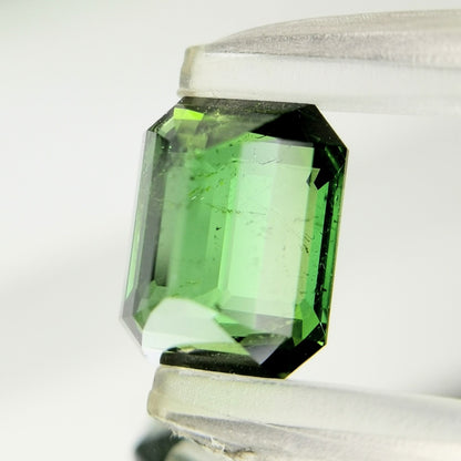 Green Tourmaline 1.661ct / Nigeria