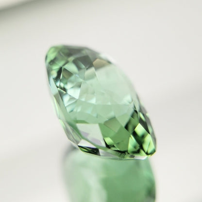 Green Tourmaline 2.217ct / Brazil
