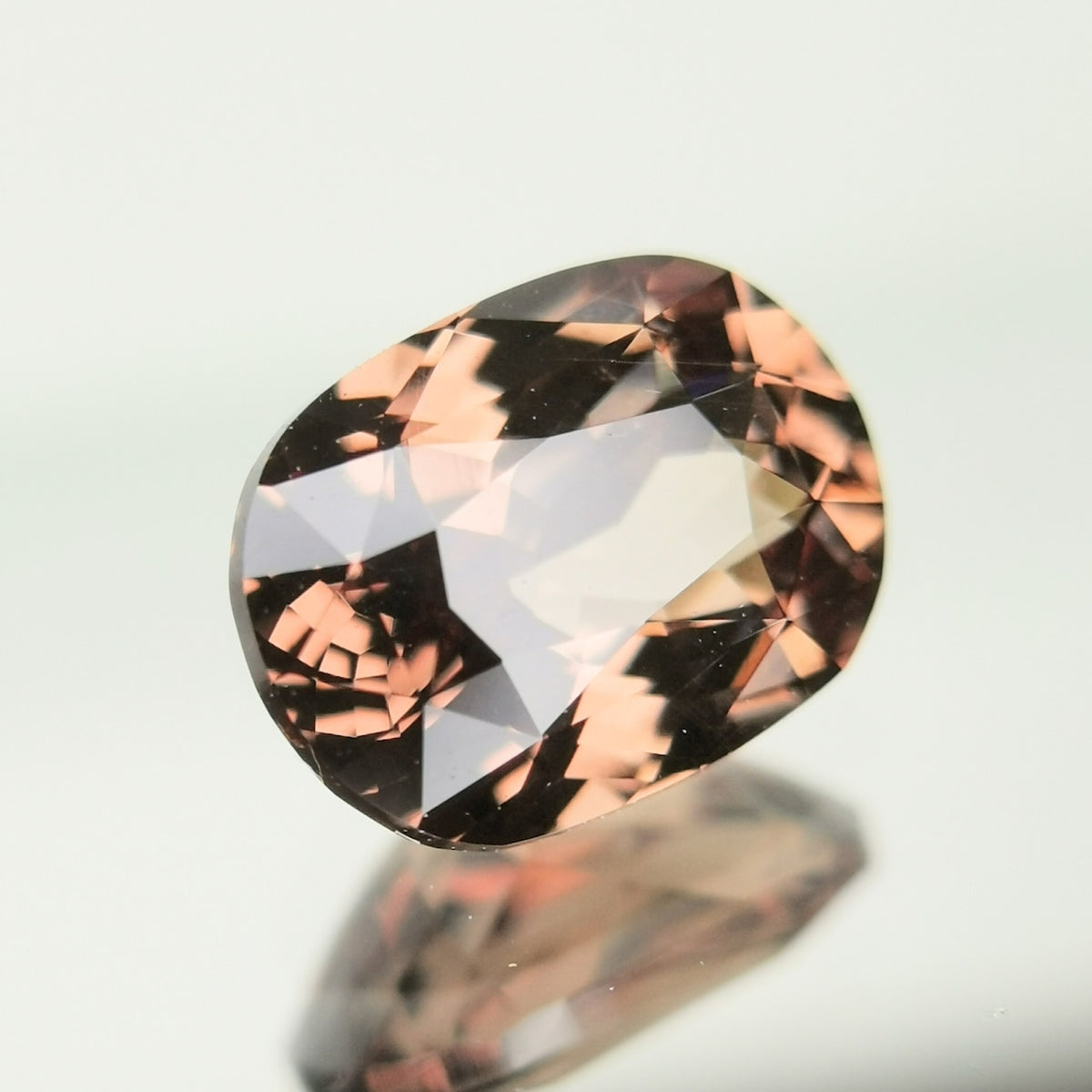 【Trial】Color Change Garnet 1.197ct / Tanzania