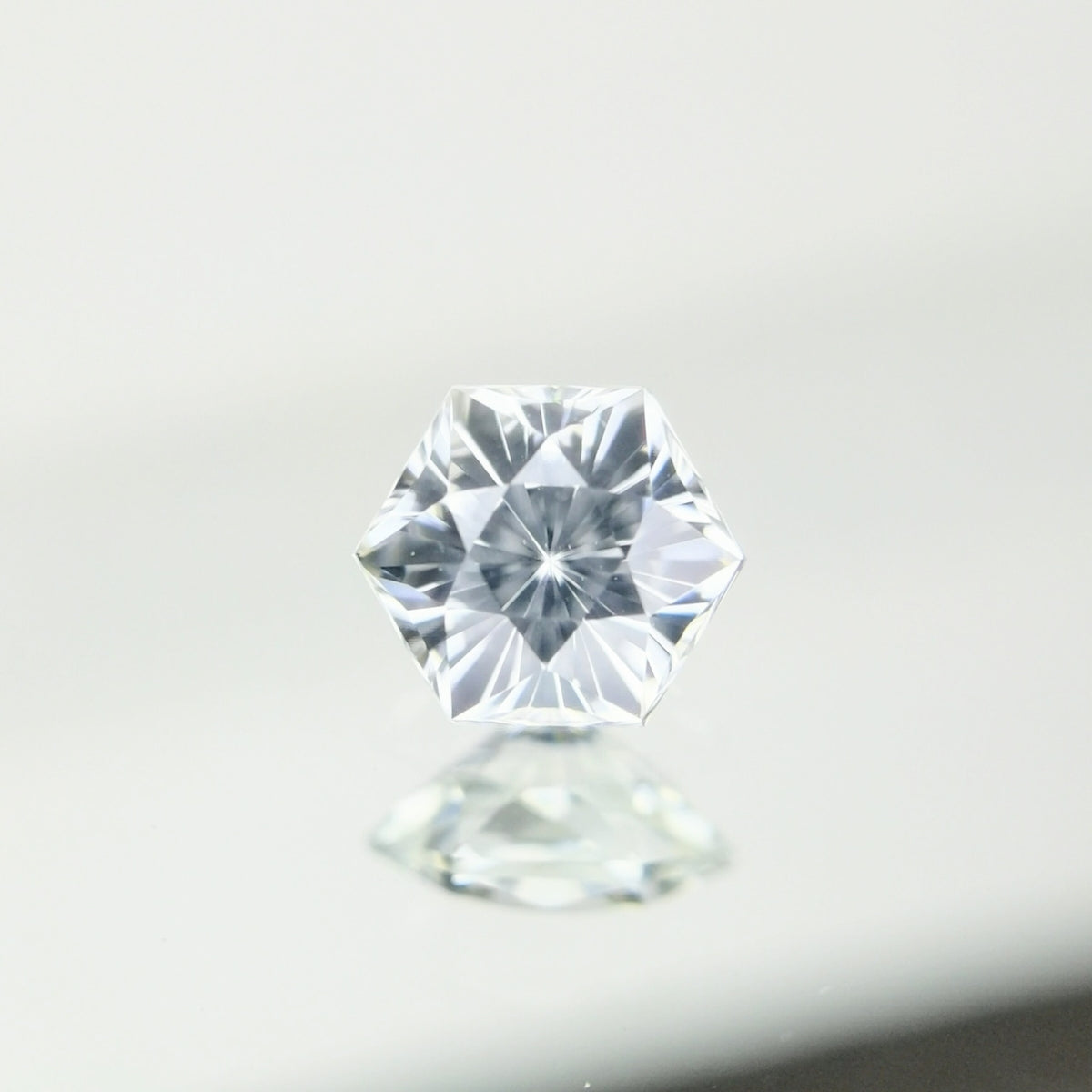 【Trial】“Snowflake” Colorless Zircon 0.38ct / Cambodia