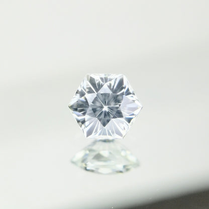 【Trial】“Snowflake” Colorless Zircon 0.38ct / Cambodia