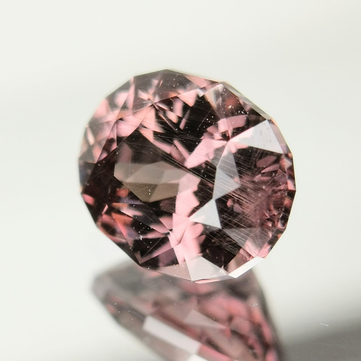 【Trial】Color Change Garnet 1.235ct / Tanzania