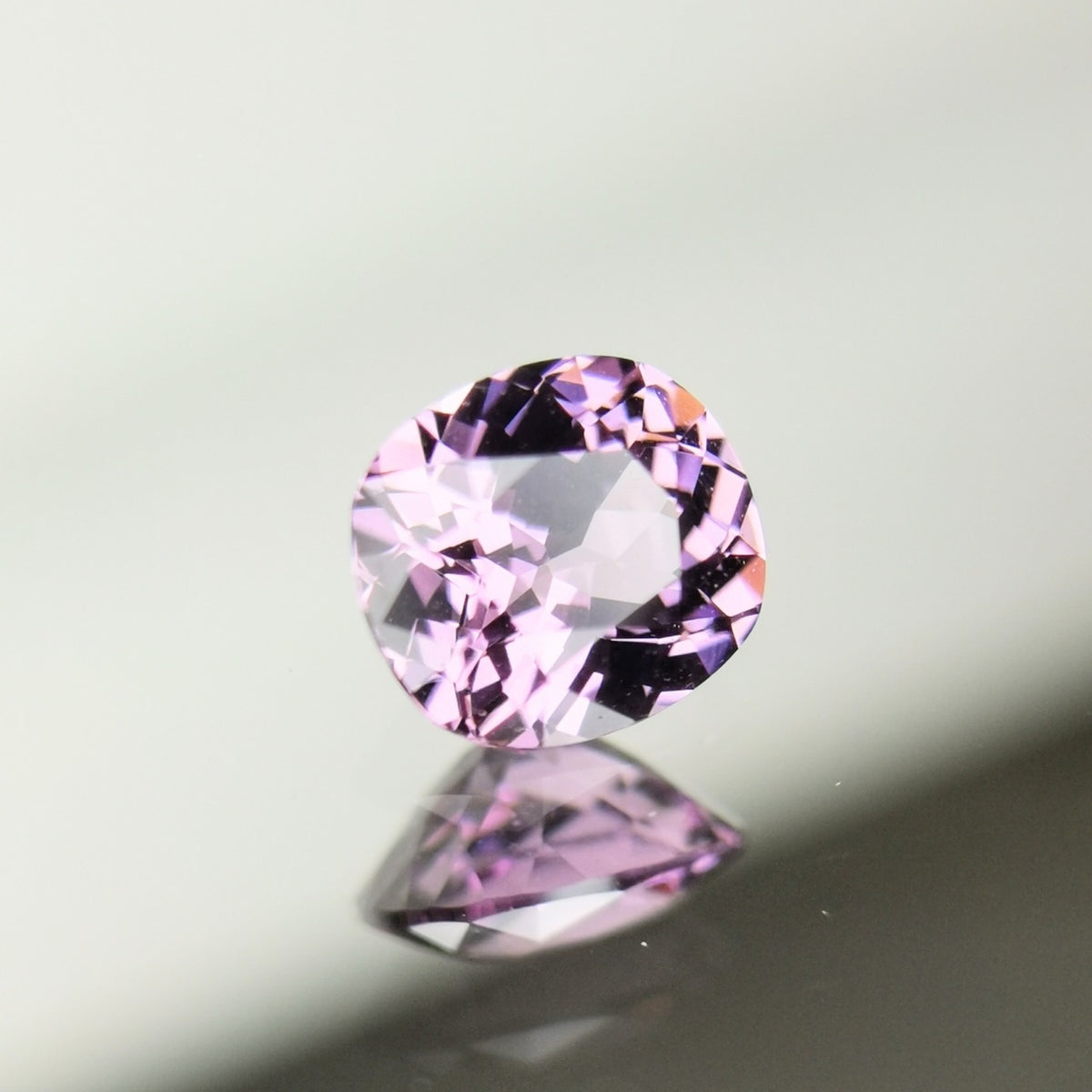 【Trial Price】Spinel 0.275ct / Vietnam