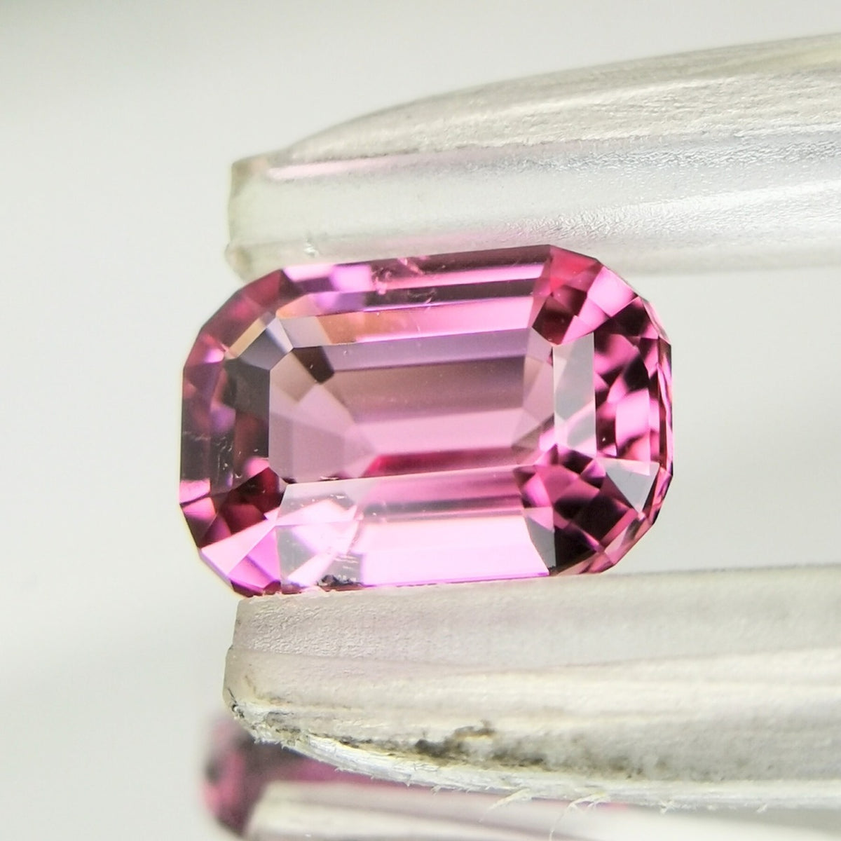 Tourmaline 0.69ct / Brazil