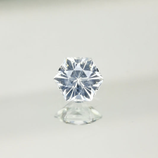 【Trial】“Snowflake” Colorless Zircon 0.39ct / Cambodia