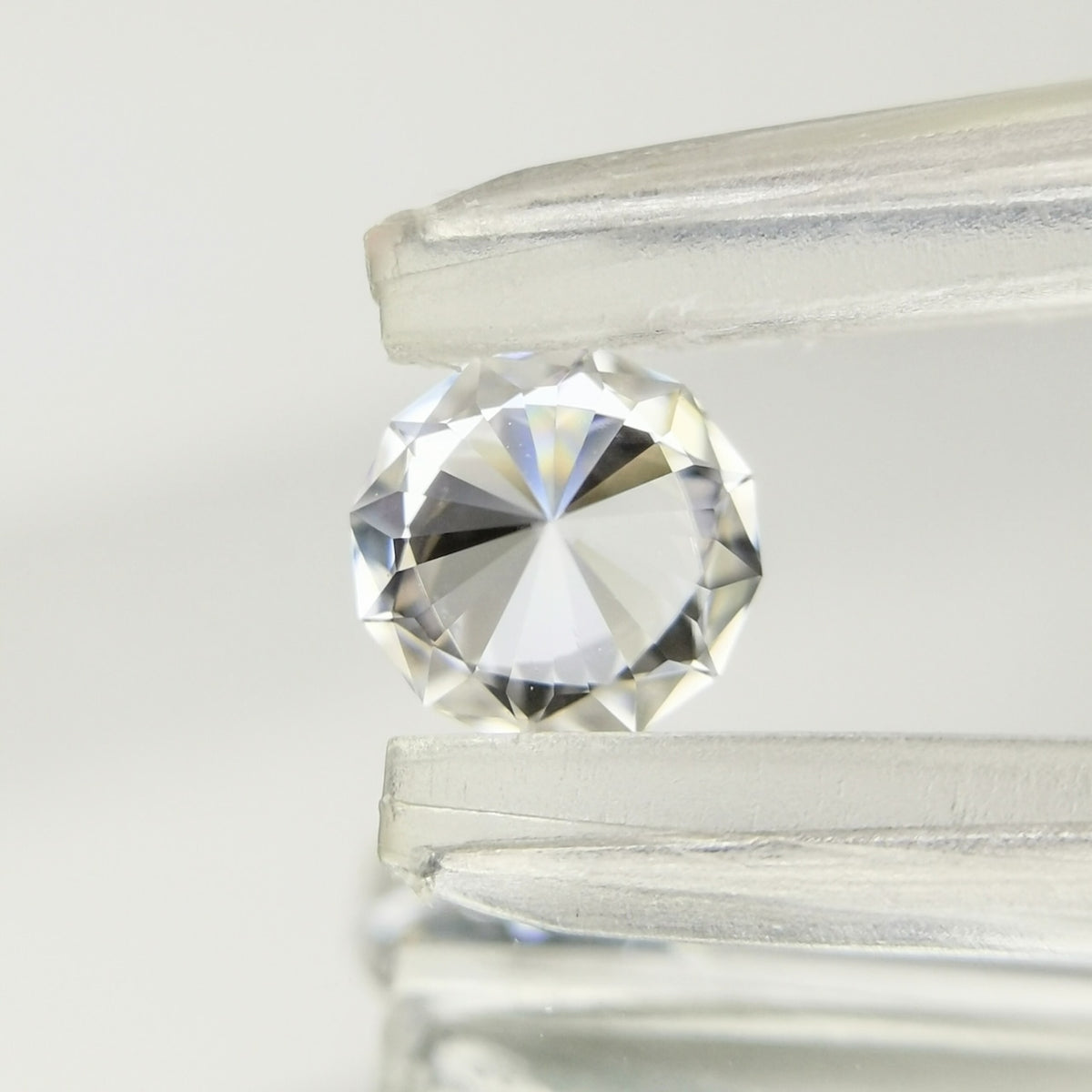 【Trial】“Dodecagon” Colorless Zircon 0.51ct / Cambodia