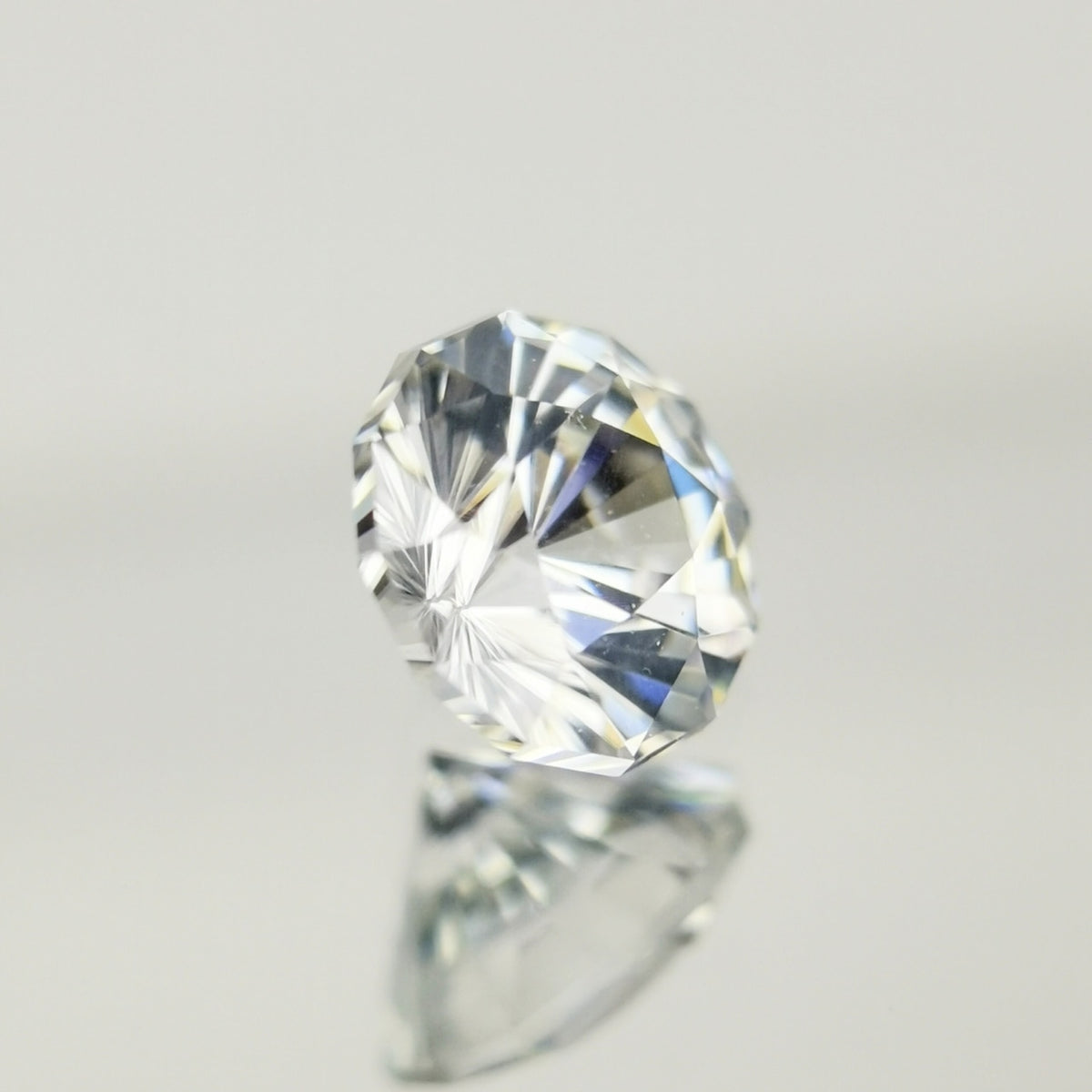 【Trial】Colorless Zircon 0.49ct / Cambodia