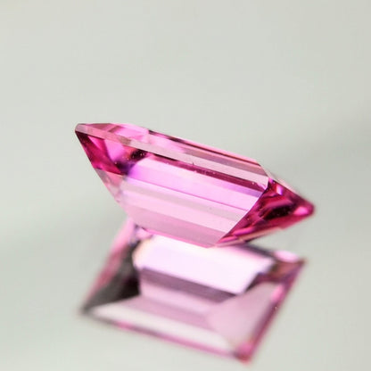 Neon Pink Spinel 0.449ct / Tanzania