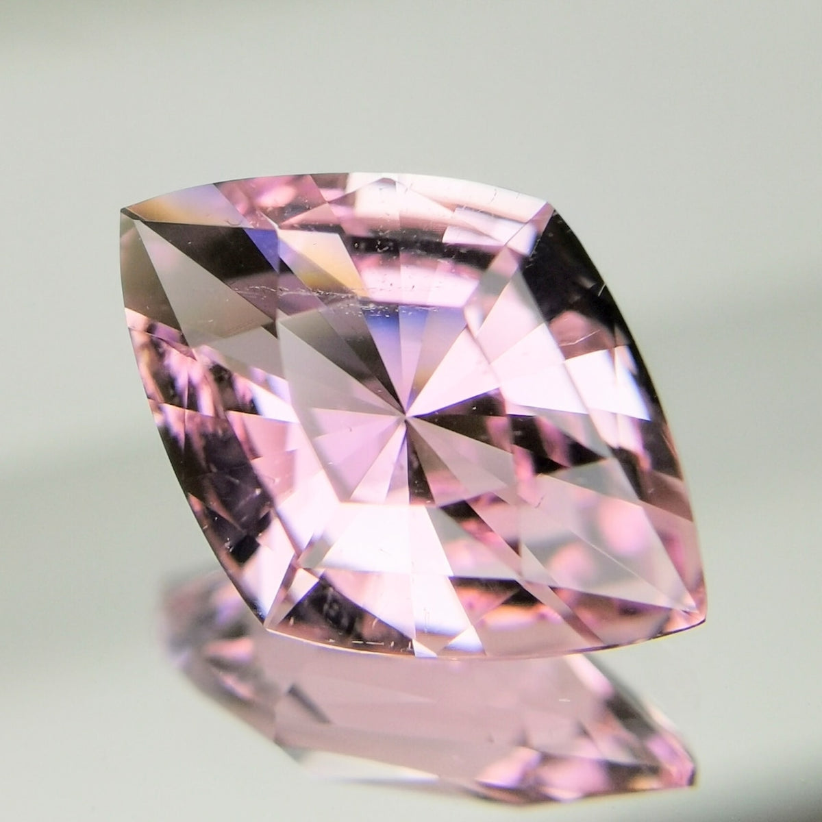 Tourmaline 1.969ct / Nigeria