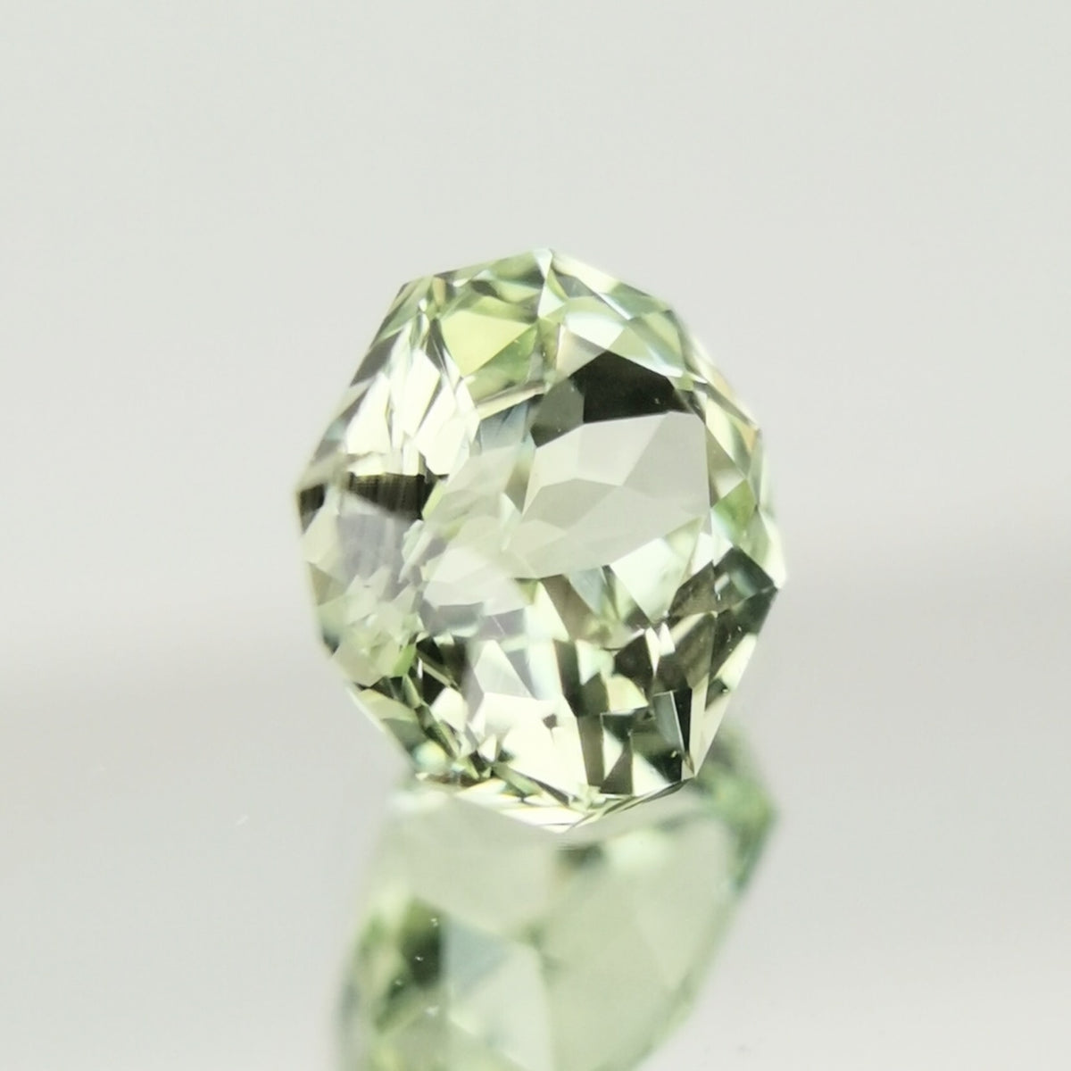 【Trial】Chrysoberyl 0.423ct / Sri Lanka