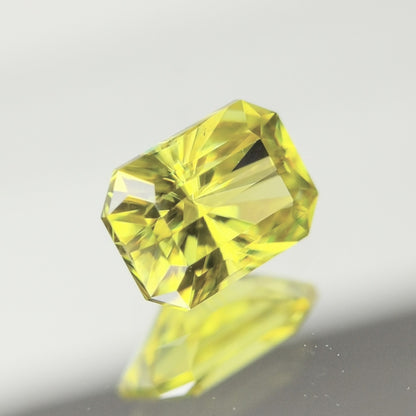 【Trial】Sphene 0.53ct / Madagascar