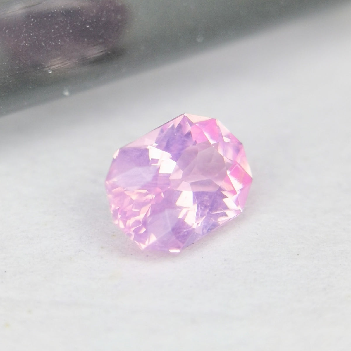 【Trial】“Light Silky Pink” Un-Heat Sapphire 0.343ct / Vietnam
