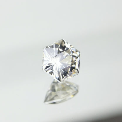 【Trial】“Snowflake” Colorless Zircon 0.38ct / Cambodia