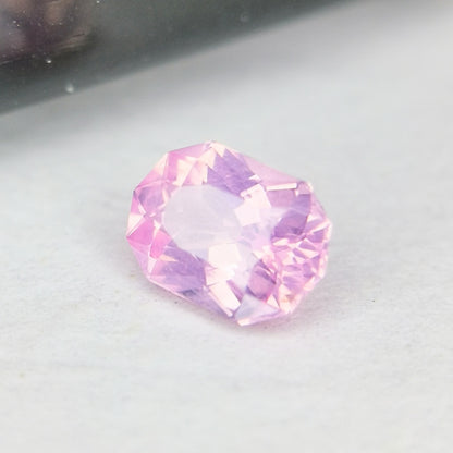 【Trial】“Light Silky Pink” Un-Heat Sapphire 0.343ct / Vietnam