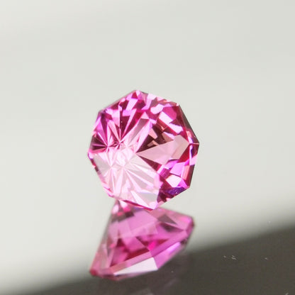 【Trial】“Purplish Pink” Un-Heat Sapphire 0.363ct / Sri Lanka