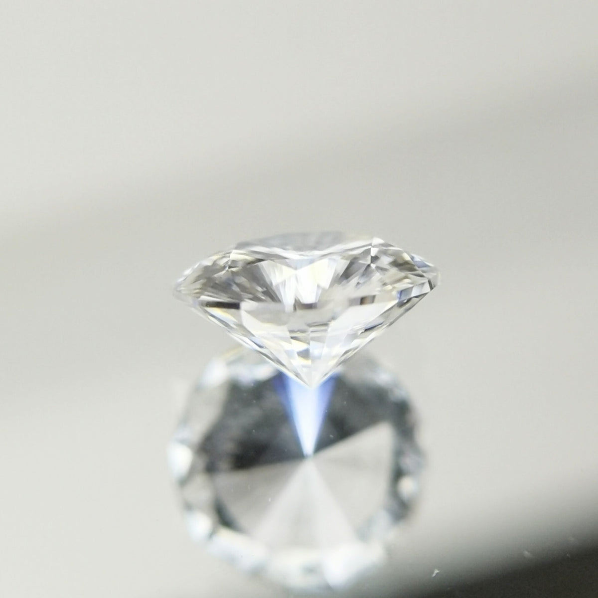 【Trial】Colorless Zircon 0.51ct / Cambodia