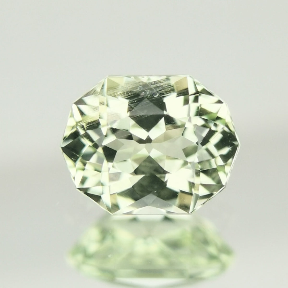 【Trial】Chrysoberyl 0.423ct / Sri Lanka