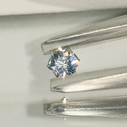 【Trial】“Snowflake” Colorless Zircon 0.39ct / Cambodia