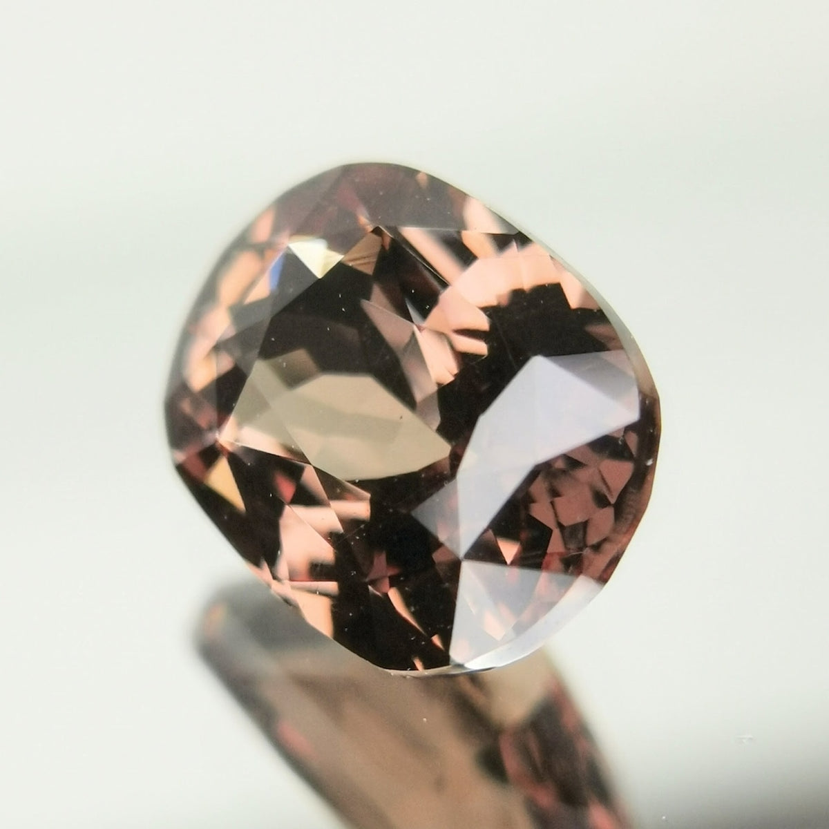 【Trial】Color Change Garnet 1.197ct / Tanzania