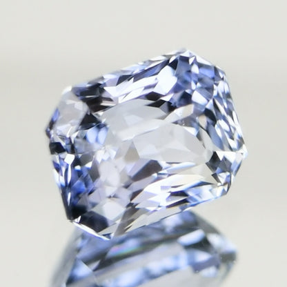 Pale Blue Sapphire 0.760ct / Sri Lanka