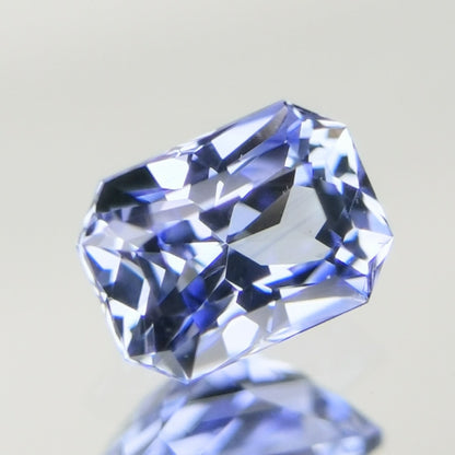 【Trial】Violetish Light Blue Sapphire 0.376ct / Sri Lanka