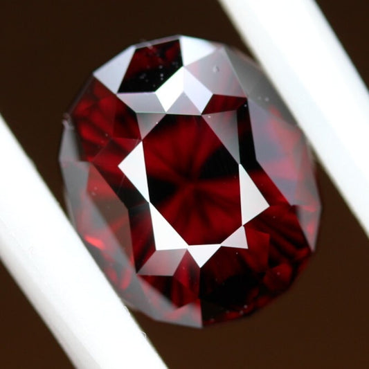 Almandine Garnet 2.93ct.