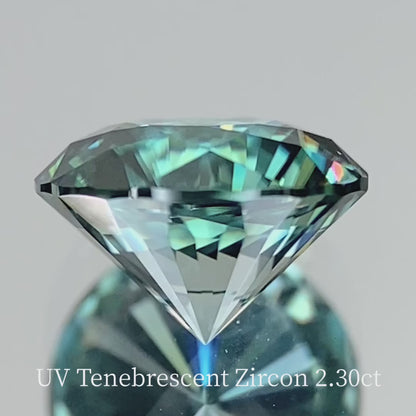 UV Tenebrescent Zircon 2.307ct