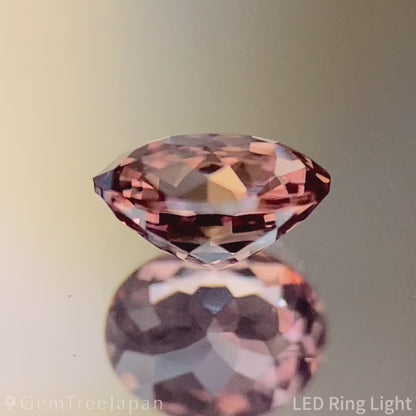 Purplish Orange Sapphire 0.530ct / Madagascar