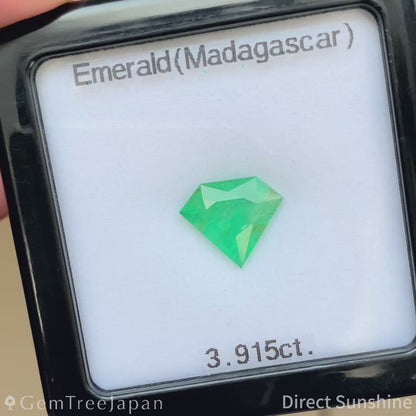 Emerald 3.915ct / Madagascar