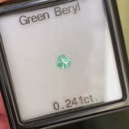 Green Beryl 0.241ct / Nigeria
