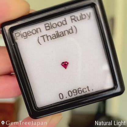 Pigeon Blood Ruby 0.096ct / Thailand