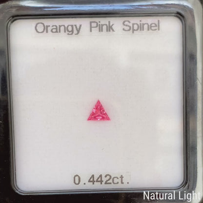 【One Price】Mahenge Spinel 0.442ct / Tanzania