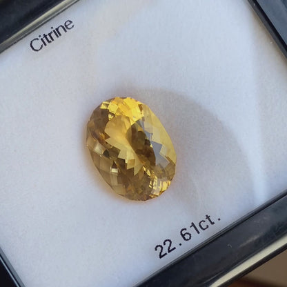 Citrine 22.61ct / Brazil
