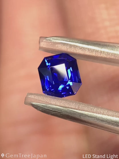 Royal Blue Sapphire 0.868ct / Sri Lanka