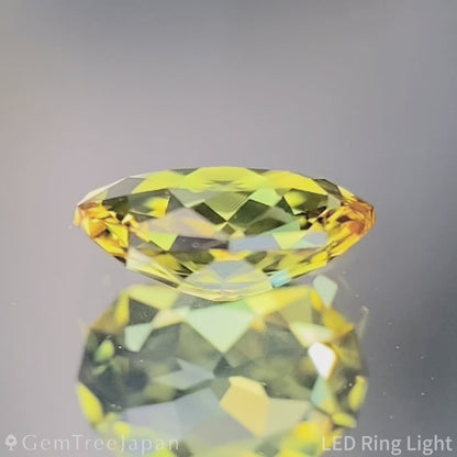Greenish Yellow Sapphire 0.428ct / Vietnam