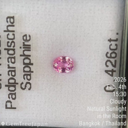 Un-Heat Padparadscha Sapphire 0.426ct / Vietnam