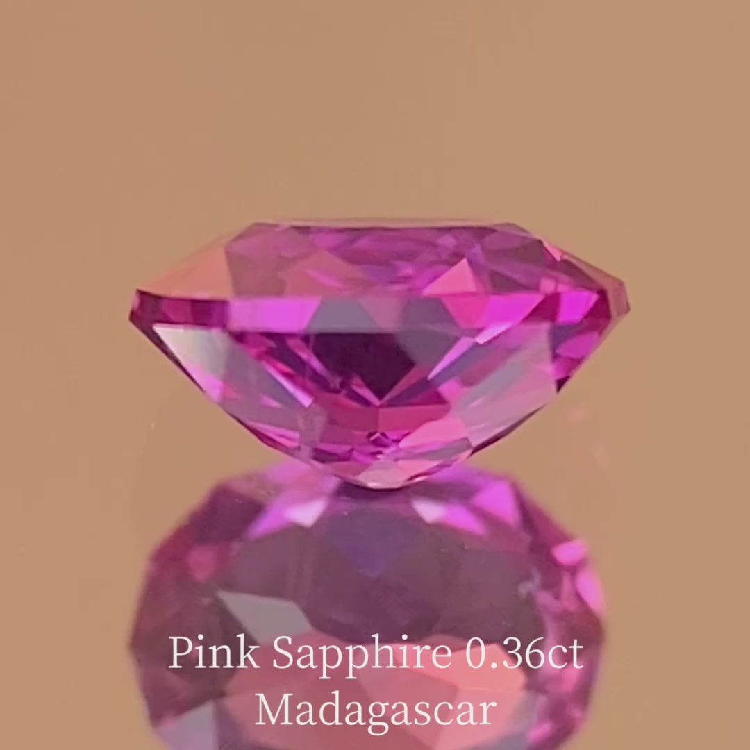 Pink Sapphire 0.363ct / Madagascar