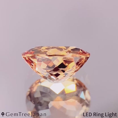 "Light Orange" Un-Heat Sapphire 0.700ct / Thailand (Kanchanaburi)