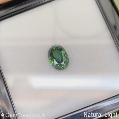 Green Zircon 3.649ct / Madagascar