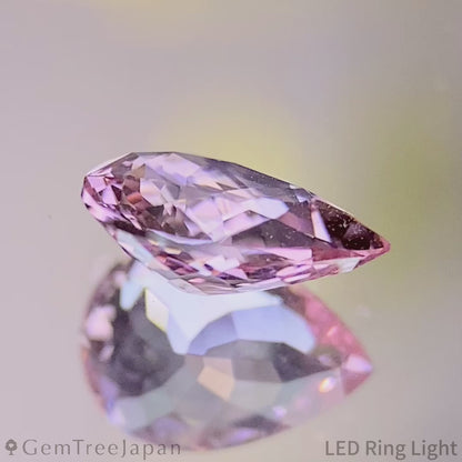 Un-Heat Padparadscha Sapphire 0.691ct / Sri Lanka