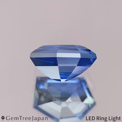 Parti-color Sapphire 0.722ct / Thailand (Kanchanaburi)