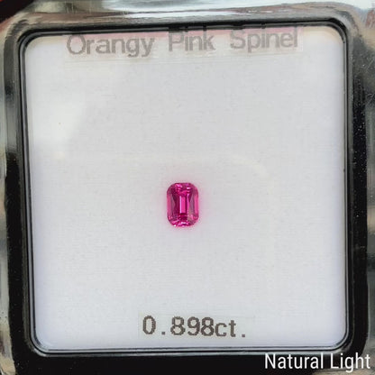 Mahenge Spinel 0.898ct / Tanzania