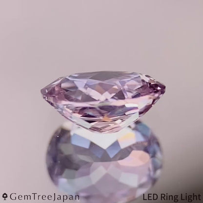 Pinkish Purple Sapphire 0.692ct / Thailand (Kanchanaburi)