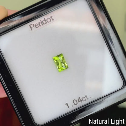 Peridot 1.04ct / U.S.A.