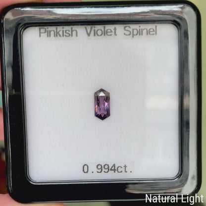 Pinkish Violet Spinel 0.994ct / Sri Lanka