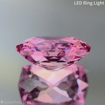 Un-Heat Padparadscha Sapphire 0.715ct / Sri Lanka