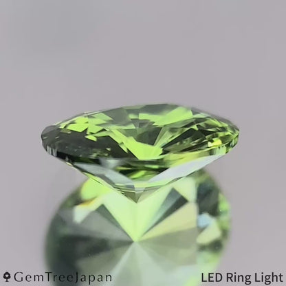 “Narika Cut" Un-Heat Sapphire 0.755ct / Thailand (Kanchanaburi)