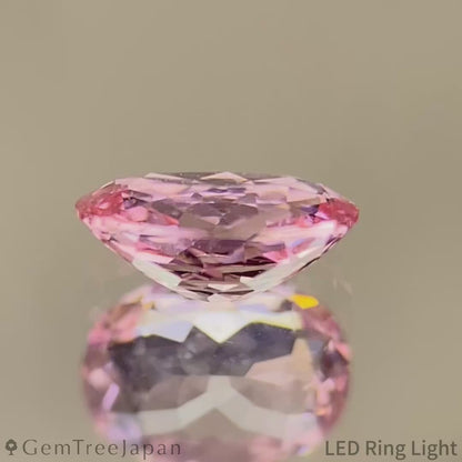 Padparadscha Sapphire 0.491ct / Sri Lanka