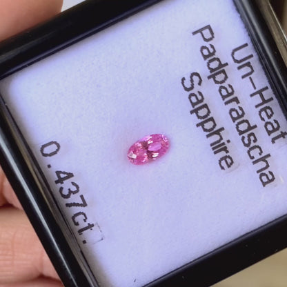 Un-Heat Padparadscha Sapphire 0.437ct / Sri Lanka